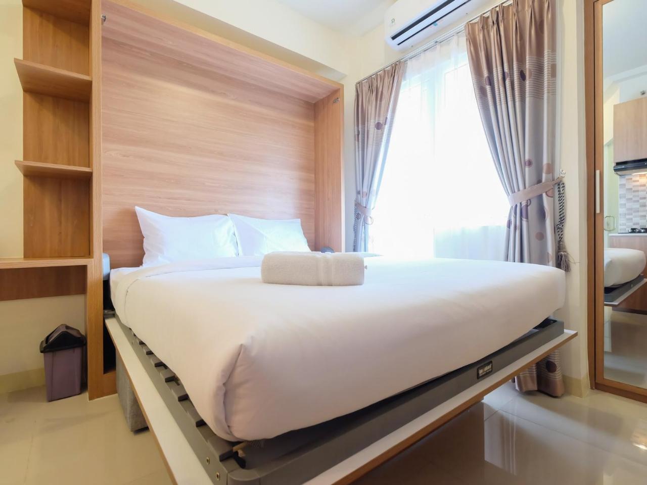 Modern Studio At Green Pramuka City Apartment Near To Shopping Center By Travelio Jakarta Exteriör bild