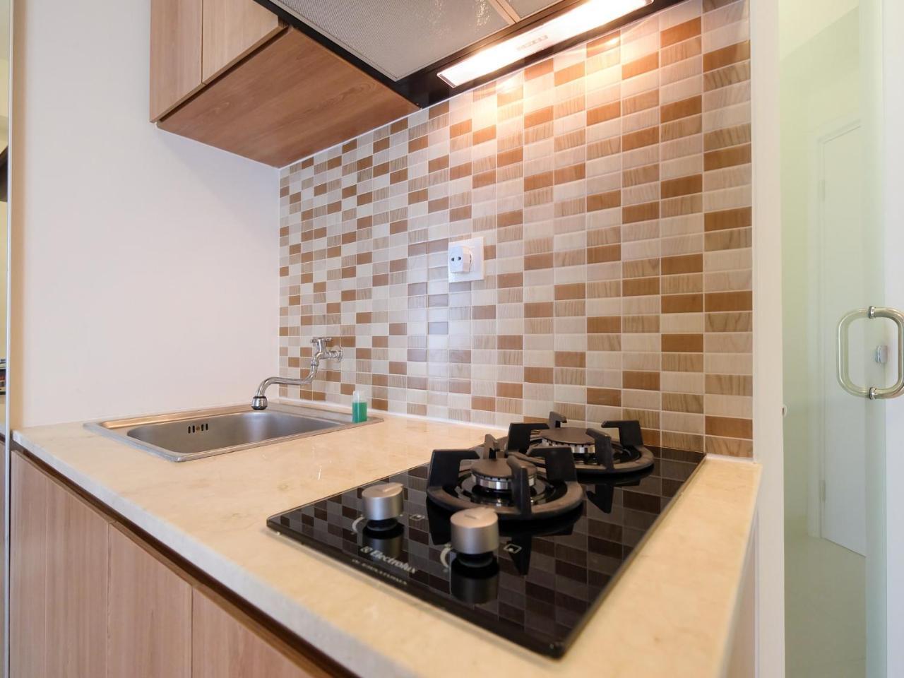 Modern Studio At Green Pramuka City Apartment Near To Shopping Center By Travelio Jakarta Exteriör bild