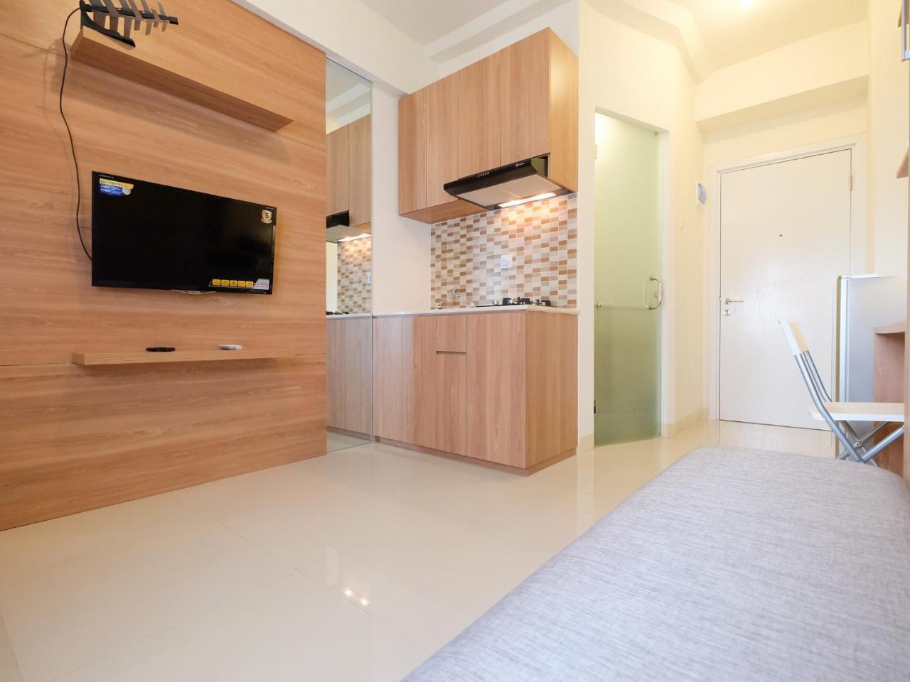Modern Studio At Green Pramuka City Apartment Near To Shopping Center By Travelio Jakarta Exteriör bild